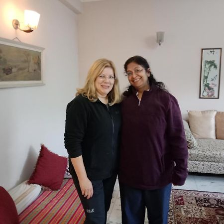 Sabs Bed And Breakfast New Delhi Exteriör bild