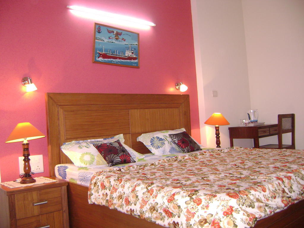 Sabs Bed And Breakfast New Delhi Exteriör bild